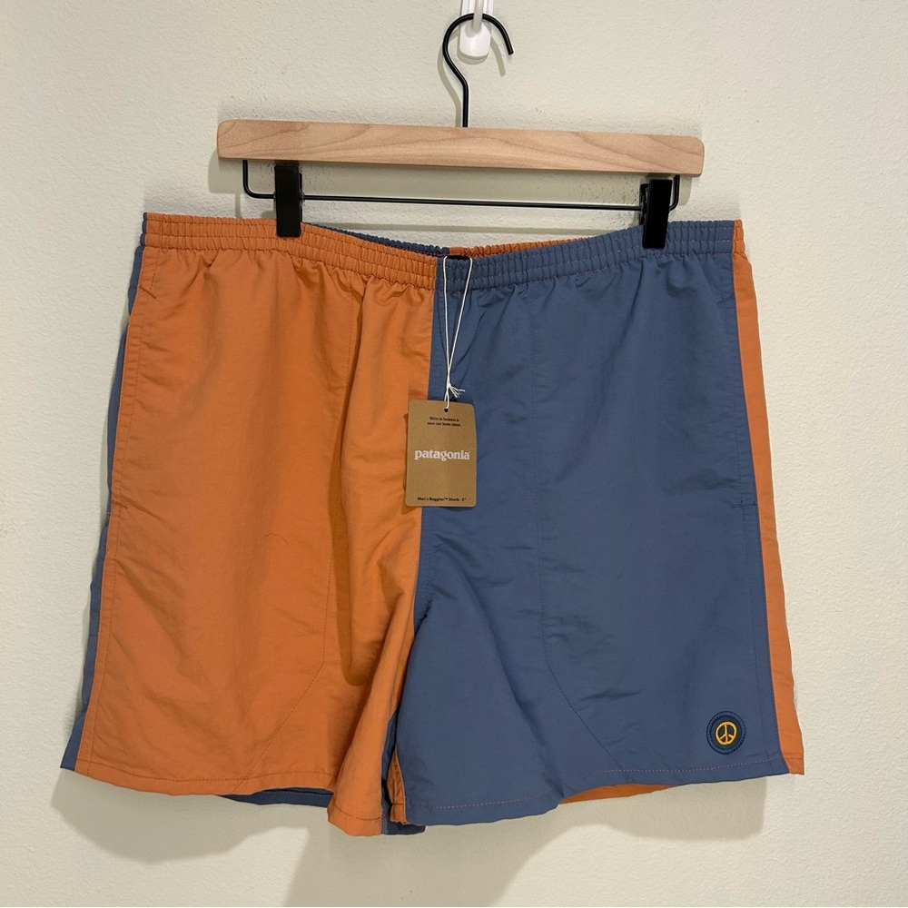 Patagonia Baggies Shorts 5" – Men’s Large – Utility Blue – Peace Patch – NWT